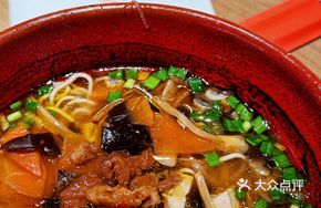 Shaanxi One-Bite Fragrant Dragon's Beard Noodles