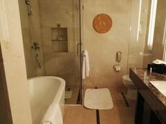 -青岛海尔洲际酒店