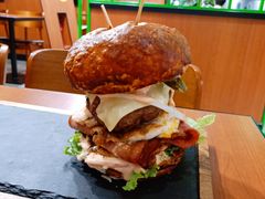 双蛋指椒牛肉汉堡-魏斯理汉堡(西安沣东吾悦店)