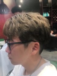 -十六番发型师事务所
