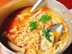 冬阴功拌面-About Bistro關於·泰式家庭料理