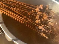 -拈签一笑黄牛肉辣卤串串