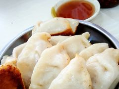 -黄阿姨锅贴大王(万航渡路店)