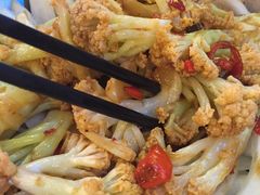 -红栌温泉山庄生态美食餐厅