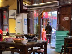 -富正毅三下锅·湘西韵味(天门山索道店)