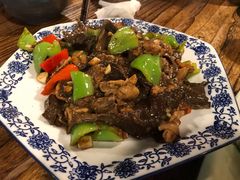 野山菇炒五花-卧龙堡客栈·中餐厅(古北水镇店)