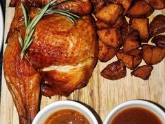 -Common Table · Brunch & Coffee