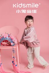 -小鬼当佳儿童摄影(河北保定店)