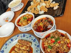 -炉小二铜锅牛蛙•川湘菜(三里屯店)