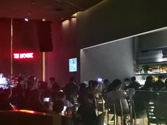 -TZ House音乐现场(来福士中心店)