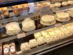 -红宝石·鲜奶小方·海派西点房(金杨店)