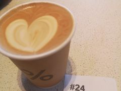 热的咖啡拿铁-% Arabica(京都东山店)