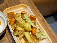 -POKEE VIA&Brunch·维娅(重庆来福士店)