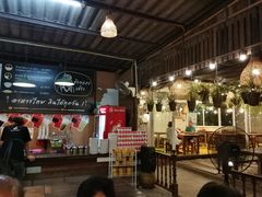 大堂-เจ๊ระส้มตำนัว-ไก่ย่าง นาจอมเทียน