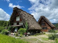 -白川乡与五箇山的合掌构造村落