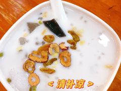 -老何家后安粉·糟粕醋海鲜火锅(三亚湾椰梦长廊店)