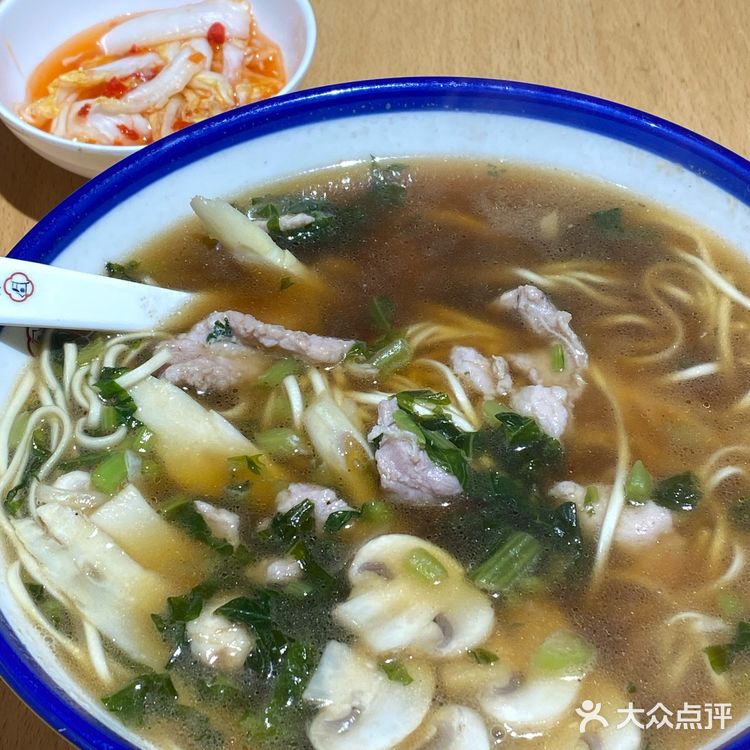打卡上过“舌尖”的杭州特色面食——片儿川