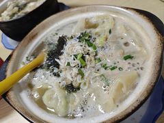 -小许三鲜砂锅馄饨店(家多乐烟酒店)