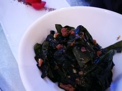 -上海玫瑰园度假酒店