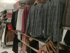 -优衣库(青岛伟东乐客城店)