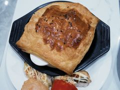 -金马门国际美食百汇(珞喻路店)