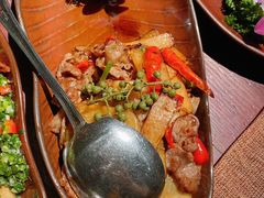 彝族辣炒牛肉-花马天堂云南餐厅 Lost Heaven(高邮路店)