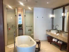 -三亚亚龙湾雅高美爵酒店