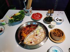 -卤校长重庆火锅(国兴店)