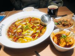 老坛子酸菜鱼-太二酸菜鱼(群光广场店)