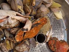 -鑫渔港海鲜本地菜·山海关浑锅(东戴河店)