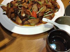 -大宝全猪馆(南京路店)