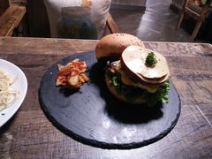 -HIGH FIVE哈福手工汉堡(桂林路店)