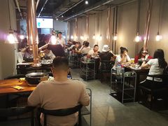 大堂-火烈鸟炭火烤肉(静安路店)
