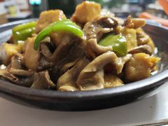 -天天向上素食餐厅(五台山店)