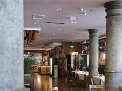 -八府香鸭·啫啫煲(华山路店)