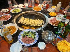 -袁小二大东北铁锅炖(吉祥村总部)