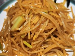 -老郑家东北春饼(龙悦居店)