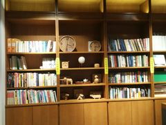 -外研书店(北京外国语大学西校区北外国际大厦店)