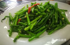 Stir-Fried Soft Squash