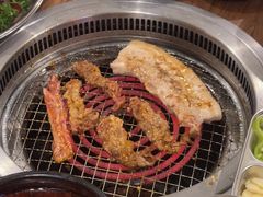 -明洞阿姨·韩式酱蟹烤肉·创意料理(三元桥店)