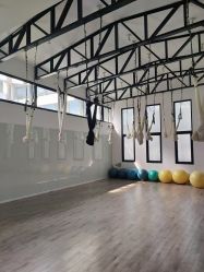 -无界瑜伽普拉提