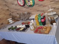 -玩坞轰趴馆·户外团建聚会主题生日派对馆(世豪广场店)