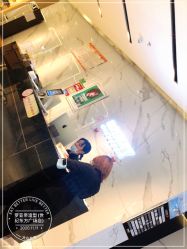 -罗亚帝造型·烫发染发