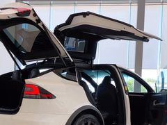 -TESLA 特斯拉(北京后沙峪特斯拉中心)