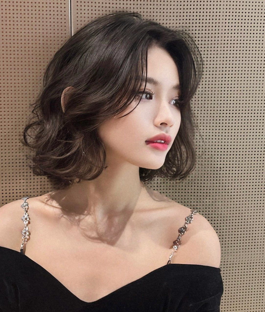 适合喜欢短发的女孩子,比例完美