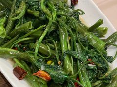 -三叔特色自贡菜(中海国际店)