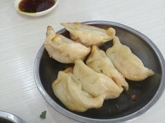 -黄阿姨锅贴大王(万航渡路店)