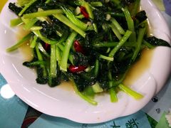 -泸沽肴(泸沽湖大洛水村农村信用社旁店)