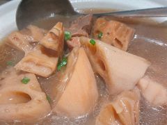 莲藕汤-湘阁里辣(沙井华润万家店)