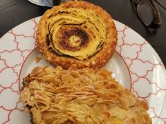 -Salon de The de Joel Robuchon(外滩18号店)